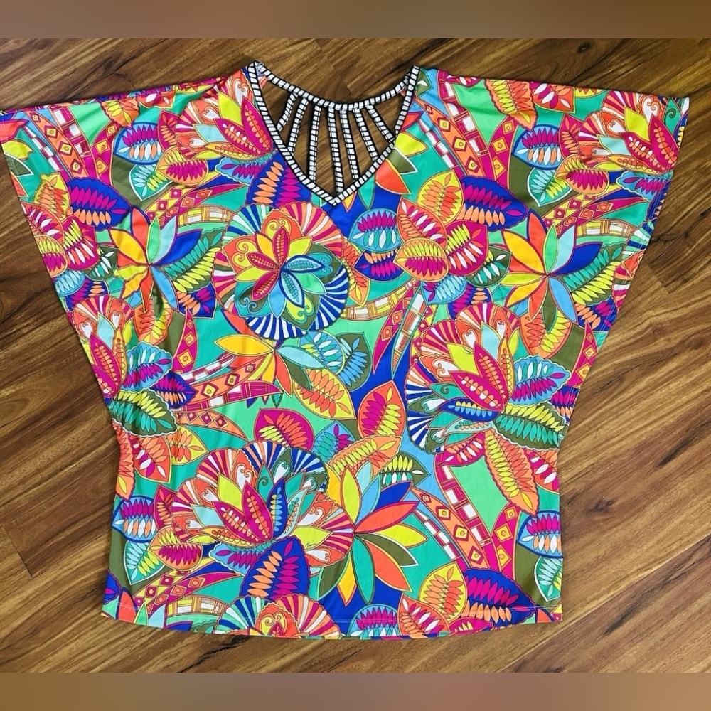 Trina Turk Artsy Colorful Floral poncho/ butterfly sleeves and back strap detail